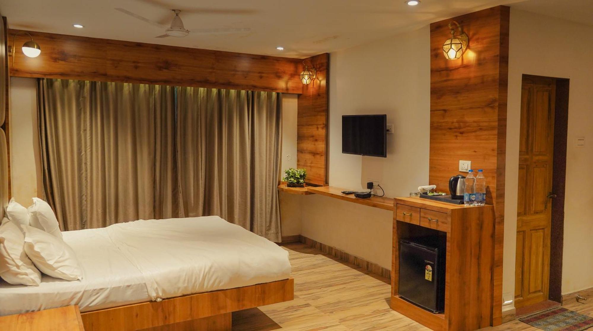 Whispering Peepul Resort Badlapur Dış mekan fotoğraf